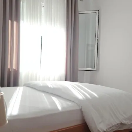 Vila 7 Apartments Tirana Chambre photo